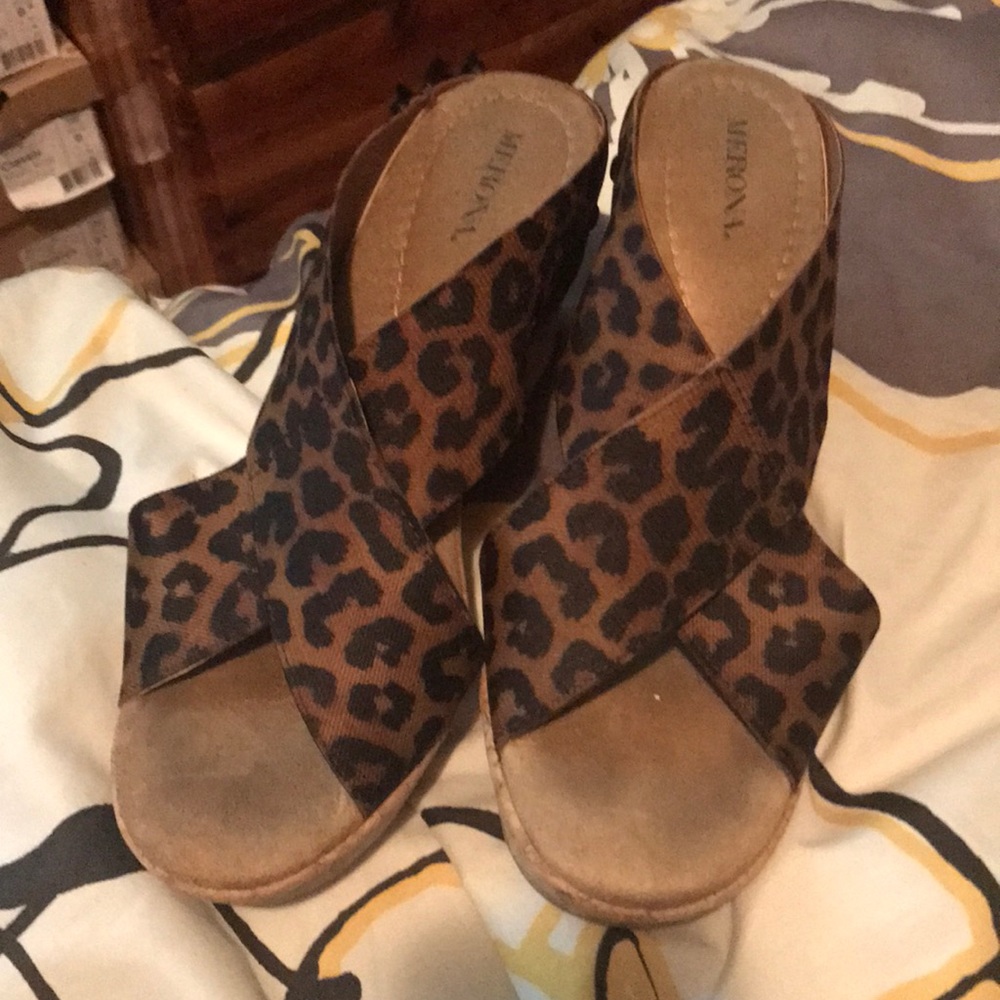 Leopard wedges